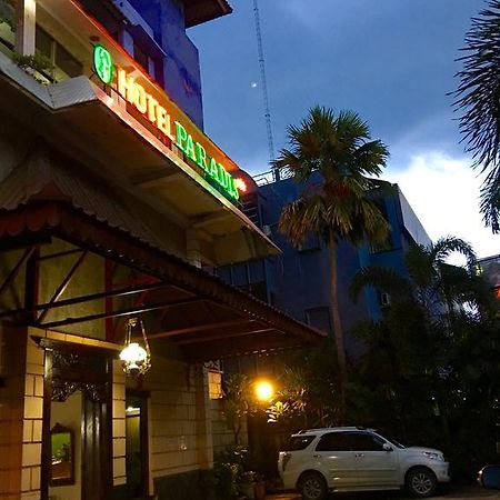 Le Paradis Hotel Palembang Exterior photo