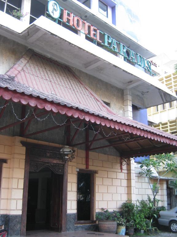 Le Paradis Hotel Palembang Exterior photo