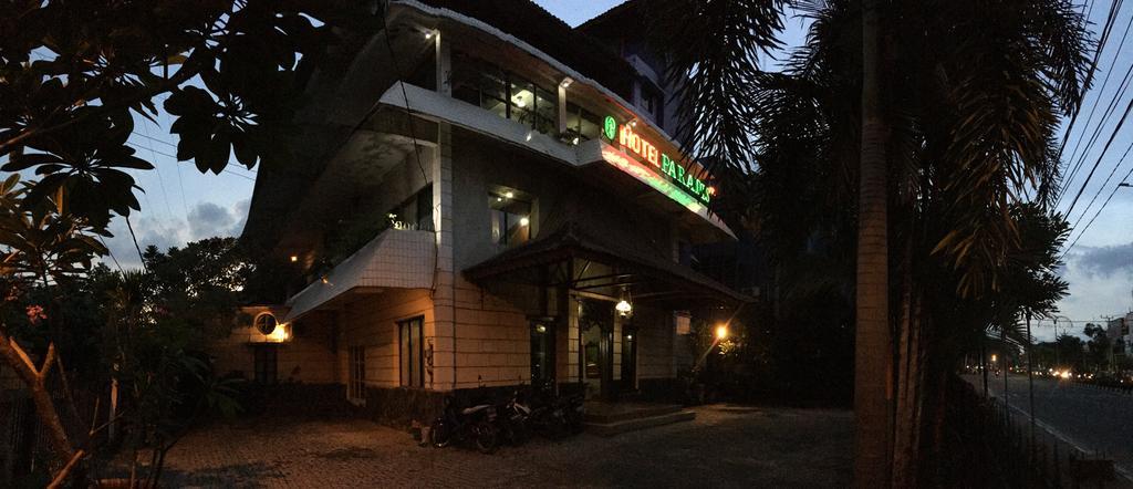 Le Paradis Hotel Palembang Exterior photo