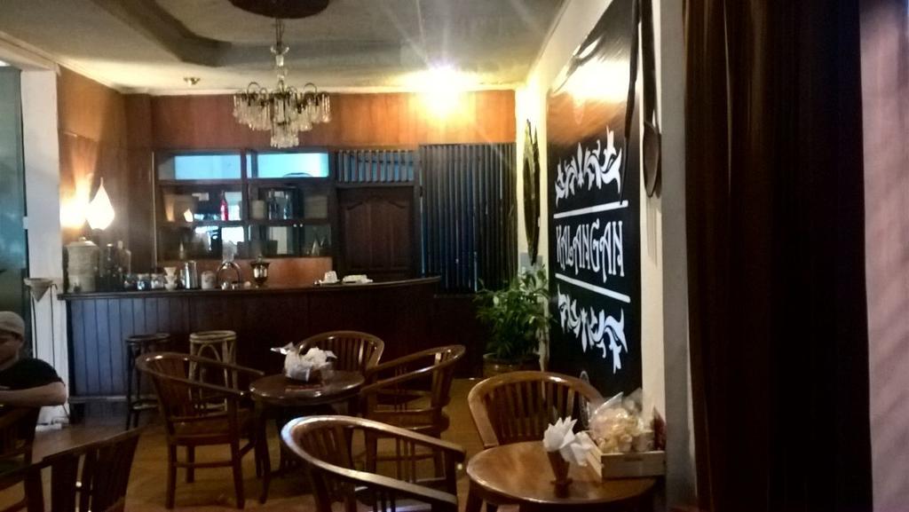 Le Paradis Hotel Palembang Exterior photo